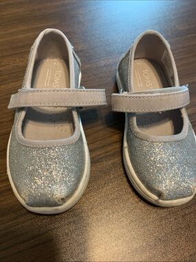 Tom’s silver sparkly toddler shoes size 6